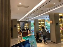 -杭州西湖湖滨银泰亚朵酒店