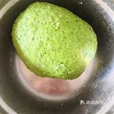 芹菜叶黑燕麦馒头