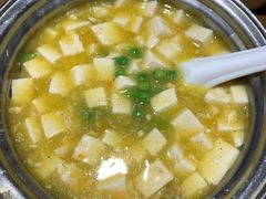 蟹粉豆腐-吴越荣记苏州菜·松鼠桂鱼100%活鱼现做(斜塘老街店)
