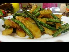 -萨宁音登锡伯风味餐厅(一楼店)