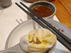 蟹粉小笼包-馋三尺蟹粉小笼(人民广场店)