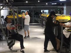 -格易美游泳馆健身房(新昆仑店)