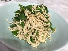 -品悦酒店(三林古镇店)