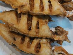 炸偏口鱼-方城小吃店