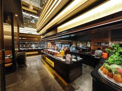-钱小奴海鲜自助黑金店(杭州滨江龙湖店)