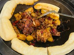 -哈尔滨烧烤·山河村铁锅炖(交大店)