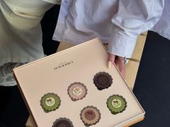 -Laderach 莱德拉(上海环贸iapm店)