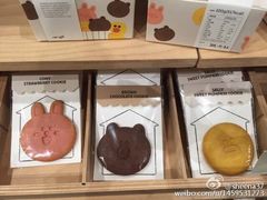 -LINE FRIENDS Garosu-gil Flagship Store
