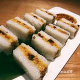 肉夹馍 它家的肉夹馍外皮是酥的