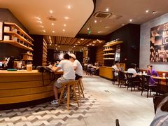 -星巴克臻选(郑州国贸360广场店)