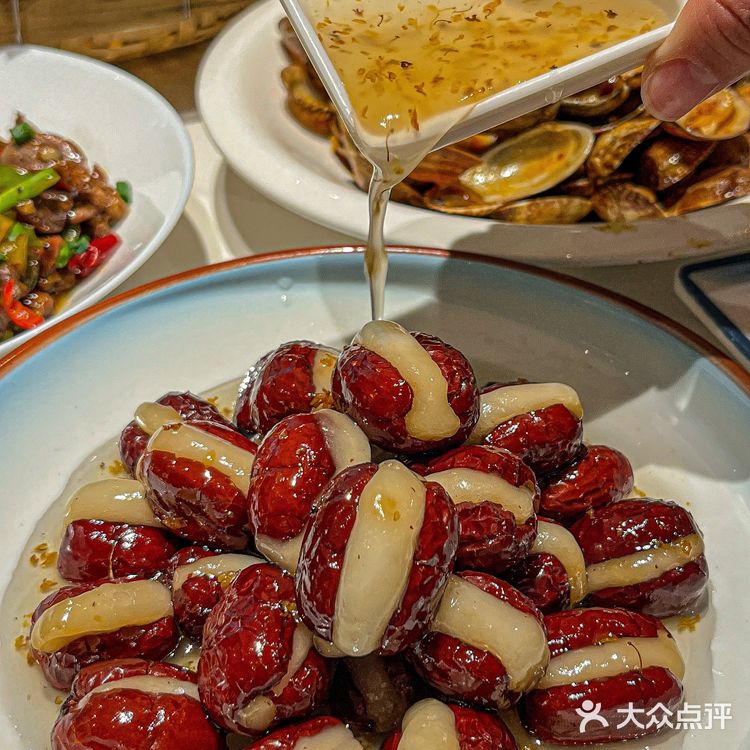 被武汉朋友安利的梅菜扣肉炒饭香迷糊了！！