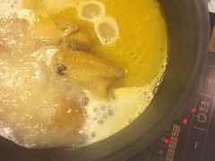 -鲜入围煮花胶鸡海鲜火锅