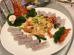 -龙悦湾酒家·八阵鱼生·渔人码头店