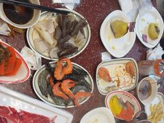 -四囍码头海鲜烧烤自助火锅(外滩南京东路悦荟广场店)