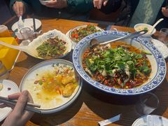 -头上红煨盐鸡·非遗院子餐厅
