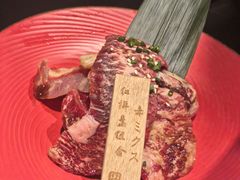 -山川小町·极番烧肉(新地假日广场店)