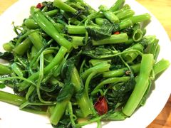 炒时蔬-曾牛肉
