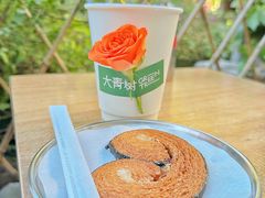 风城玫瑰-大青树咖啡(大理古城店)