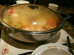 -黄记煌三汁焖锅(新佳丽江汉路店)