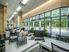 -宝捷星宝马·奔驰·保时捷专修·特斯拉钣喷中心(宝安店)