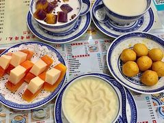 -广信牛奶甜品世家(台东店)