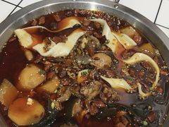 -晓彭肥肠鸡·泡椒鸡火锅(水木天地店)