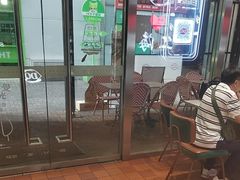 -DQ·蛋糕·冰淇淋(大宁国际商业广场店)