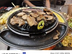 -胡悦里韩式烤肉(芝罘万达广场店)
