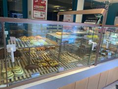面包甜点陈列柜-爱立颂(美莲广场店)