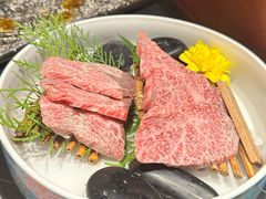 -山川小町·极番烧肉(新地假日广场店)