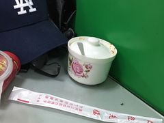 -丽丽三鲜螺蛳粉(田林路店)