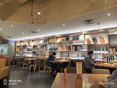 -必胜客(打浦桥日月光店)