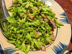 -Cuc Gach Quan Restaurant