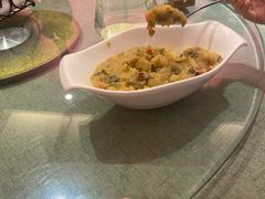 -香巴拉云南餐厅(华莱坞店)