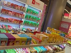 零售区-良品铺子(五角场万达店)