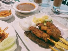 沙爹鸡牛肉拼盘-关夫人餐厅(阳光广场店)