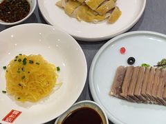 -唔哩赞·崇明私藏菜(建国西路店)
