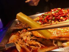 -鸣记脆皮烤鱼·海鲜烤鱼(三八广场店)