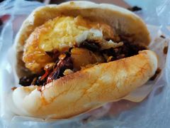 -清真马乐贝腊牛肉蛋黄菜夹馍(马蓉洒金桥店)