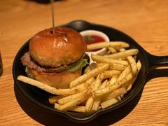 -龙治汉堡(中华城店)