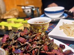 -藏地尼西黑陶餐馆.藏餐.酒馆