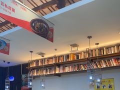 -阿瓦山寨·湘菜现炒·剁椒鱼头王(咸阳总店)