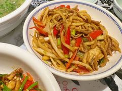 酸萝卜炒肚丝-壹盏灯(华远店)