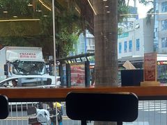 -余百年·现烧烧腊(布吉金利店)