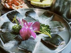 -围炉肉舍•炭烤活鳗•丹东海鲜烤肉(步行街店)