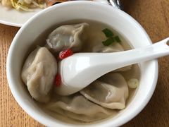 -西安大雁塔科技大学地铁站亚朵酒店