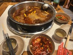 -肖肖酸萝卜鱼火锅(总店)