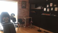 -Black Tattoo Studio