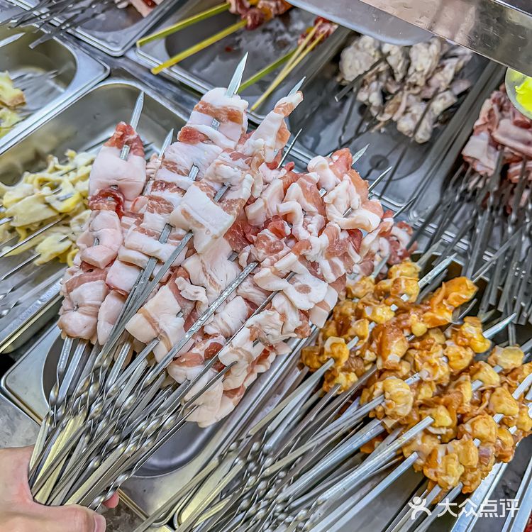 整条街飘满炭火香,徐州烧烤太顶了!