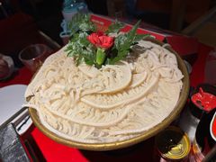 -二荆条·蜀鲜汇城市森林火锅